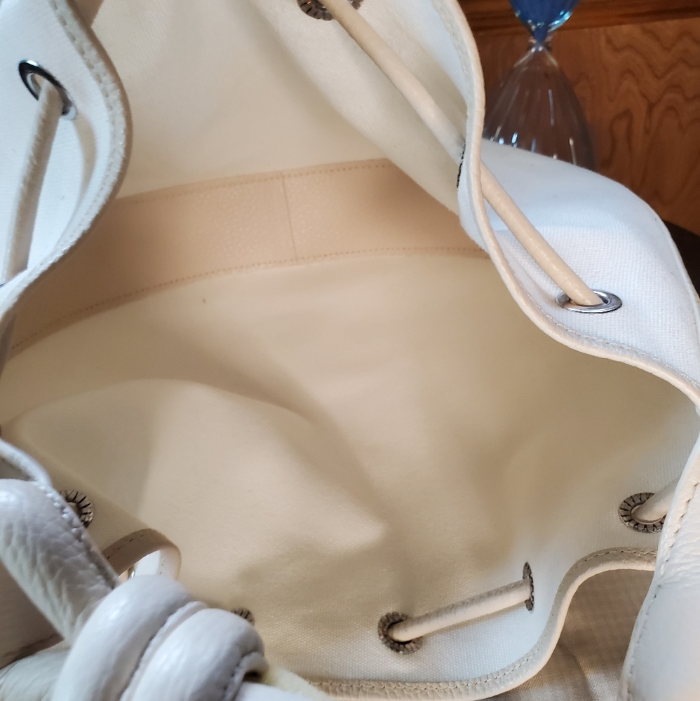 Behno INA CANVAS AND LEATHER SHOULDER BAG - Picture 10 of 11